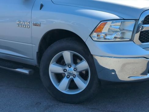 Used 2015 RAM 1500 Classic SLT AWD/4WD image 2