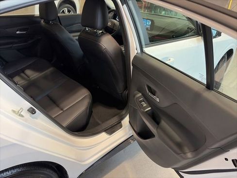 New 2026 Nissan Sentra SR FWD image 15