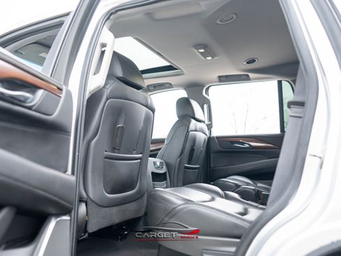 Used 2019 Cadillac Escalade Luxury image 21