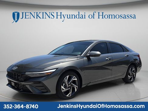 New 2026 Hyundai Elantra Limited FWD image 11