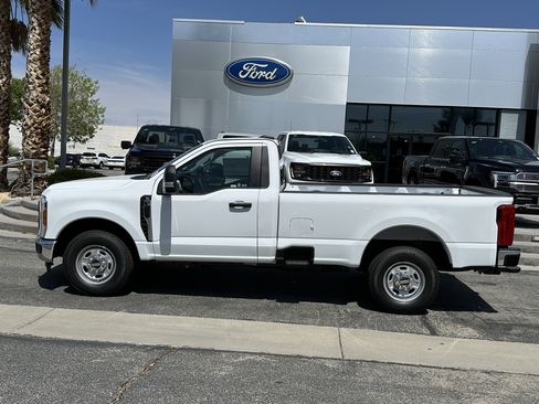 New 2026 Ford F250 XL w/ XL Chrome Package image 3