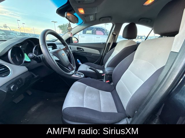 Used 2014 Chevrolet Cruze LS FWD image 11
