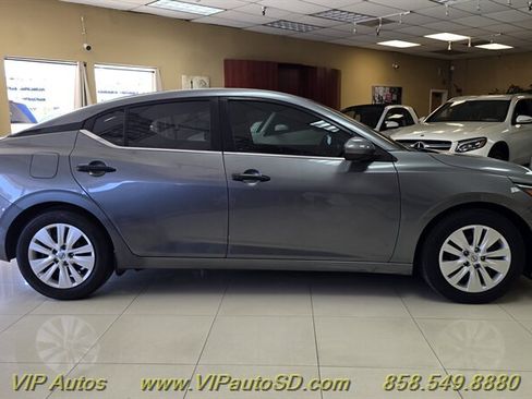 Used 2024 Nissan Sentra S FWD image 5