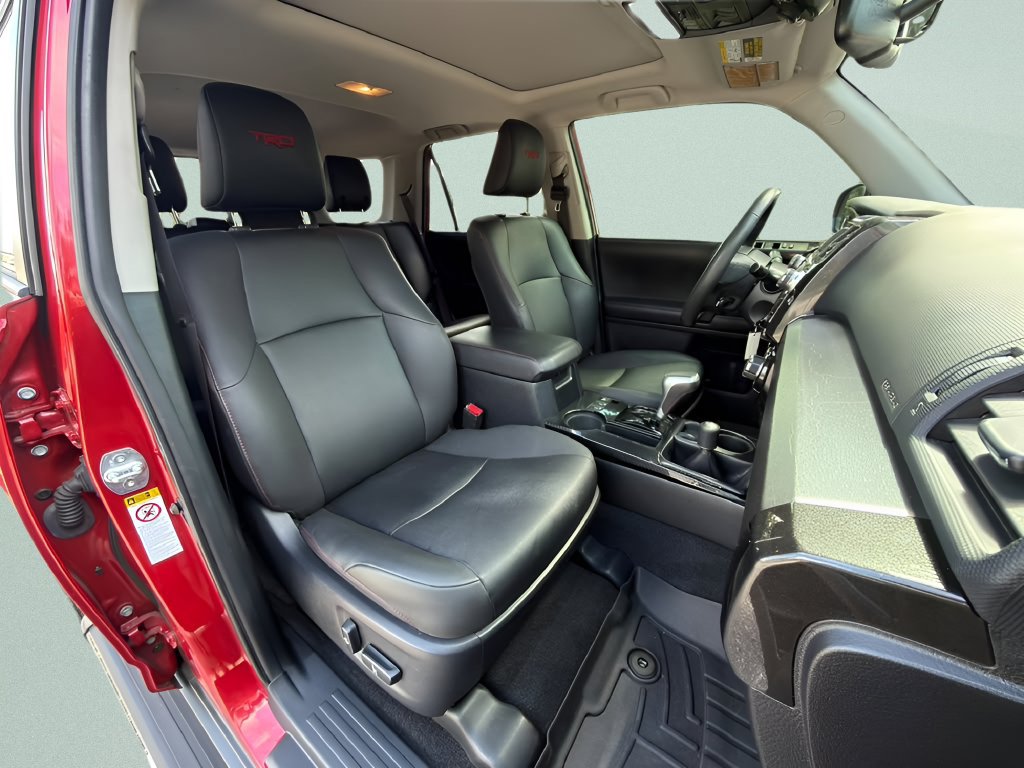Used 2019 Toyota 4Runner TRD Off-Road Premium AWD/4WD image 25