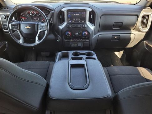 Used 2021 Chevrolet Silverado 1500 LT image 20