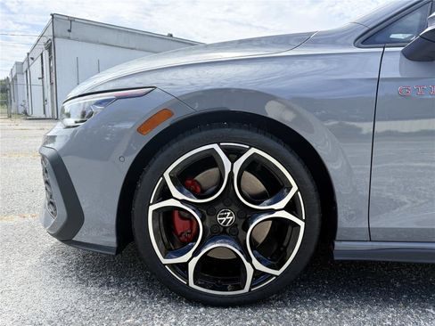 New 2025 Volkswagen GTI Autobahn image 9