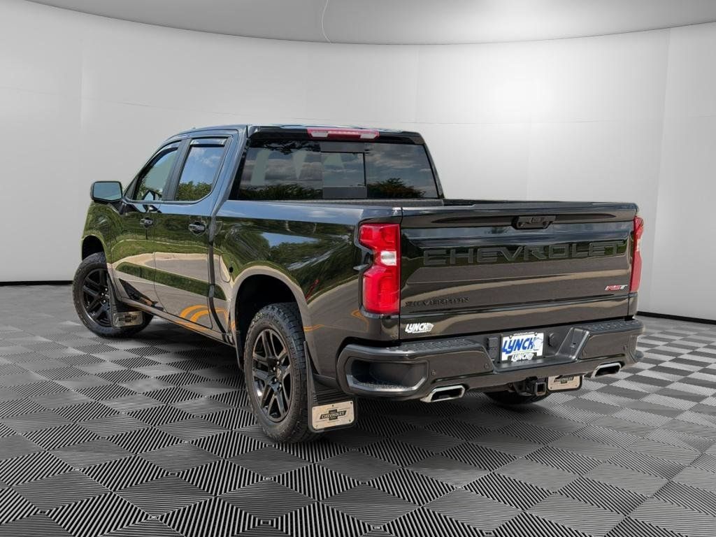Used 2023 Chevrolet Silverado 1500 RST AWD/4WD image 2