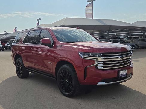 Used 2021 Chevrolet Tahoe High Country w/ Premium Package RWD image 2
