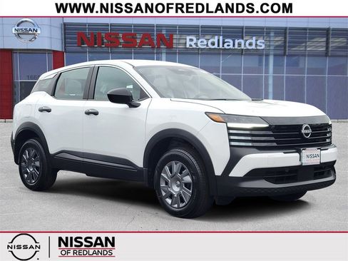 New 2026 Nissan Kicks S image 1