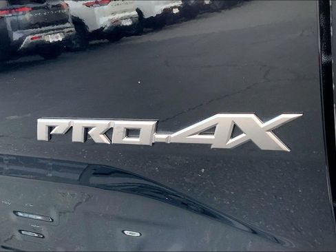 Used 2023 Nissan Frontier PRO-4X w/ Pro Convenience Package image 22