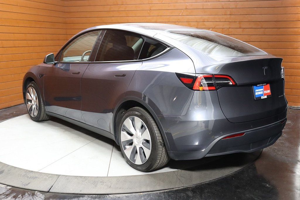 Used 2020 Tesla Model Y Long Range AWD/4WD image 10