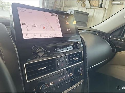 Used 2023 Nissan Armada Platinum w/ Captain's Chairs Package image 6