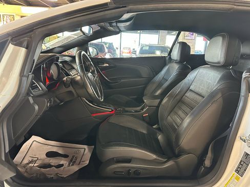 Used 2016 Buick Cascada Premium image 27