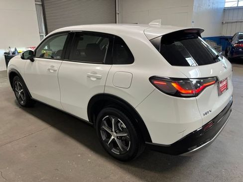 Used 2023 Honda HR-V EX-L image 5