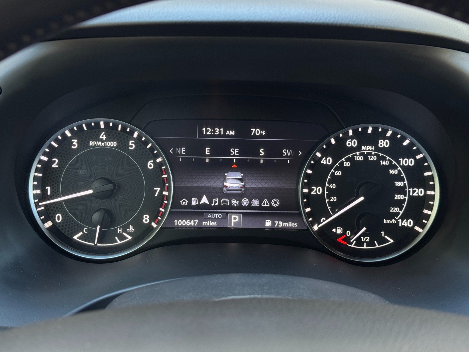 Used 2021 Nissan Armada SL w/ Captain's Chairs Package AWD/4WD image 21