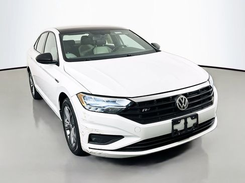 Used 2019 Volkswagen Jetta R-Line image 1