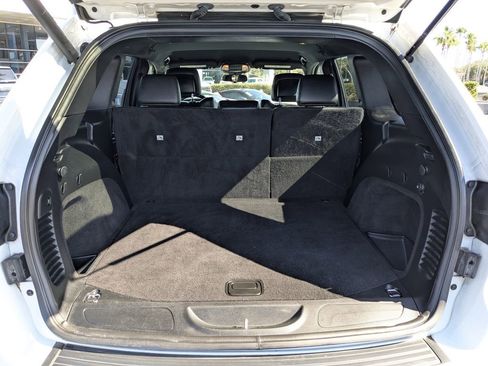 Used 2021 Jeep Grand Cherokee Laredo X image 14