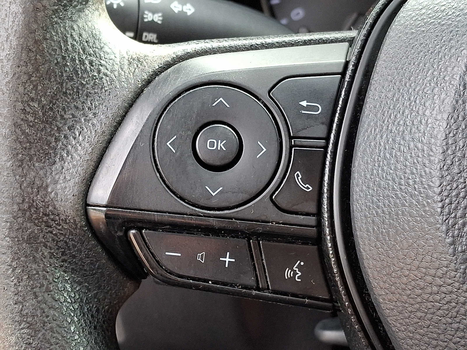 Used 2020 Toyota RAV4 LE w/ All Weather Liner Package AWD/4WD image 15