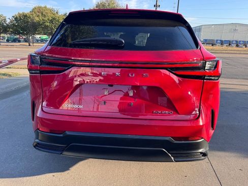 Used 2025 Lexus NX 250 FWD w/ Towing Package (2000 Lbs) image 7