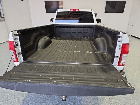 Used 2022 RAM 2500 Tradesman AWD/4WD image 12