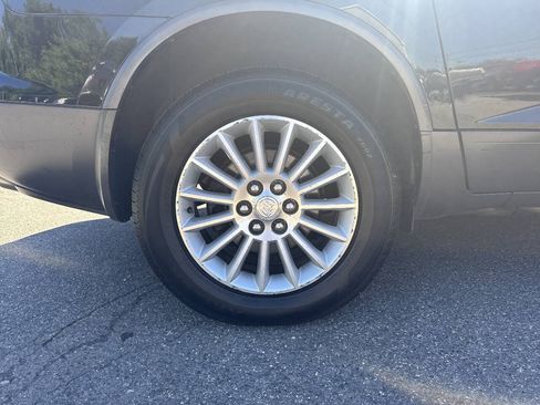 Used 2010 Buick Enclave CXL w/ Trailering Provision Package AWD/4WD image 23