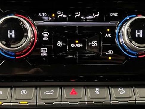 Used 2023 GMC Sierra 1500 Denali w/ Denali Reserve Package image 35