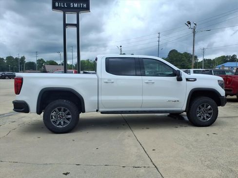 New 2026 GMC Sierra 1500 AT4X AWD/4WD image 8