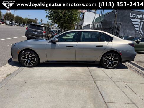 Used 2023 BMW 740i RWD image 4