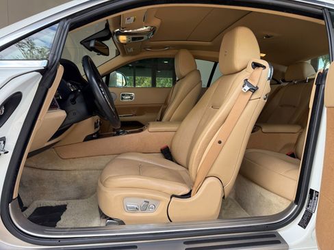 Used 2014 Rolls-Royce Wraith image 22