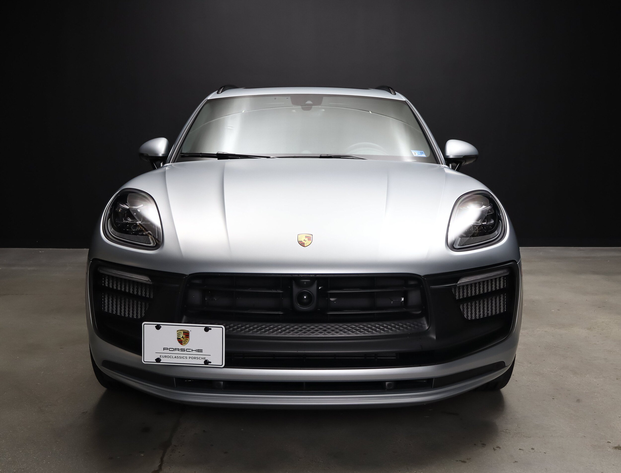 Certified 2025 Porsche Macan GTS AWD/4WD image 5