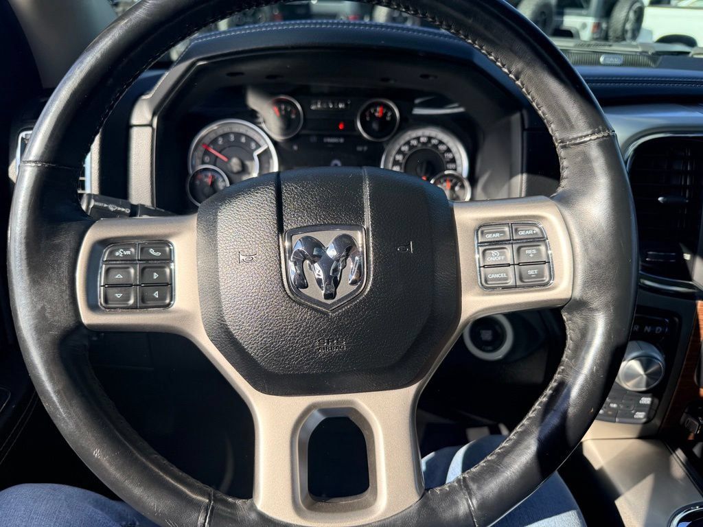 Used 2017 RAM 1500 Laramie AWD/4WD image 23