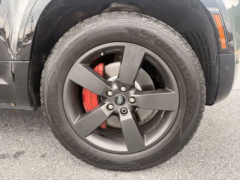 Used 2020 Land Rover Defender 110 X image 36