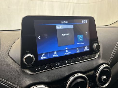 Used 2025 Nissan Sentra SV FWD image 15