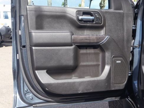 Used 2021 Chevrolet Silverado 1500 LTZ image 11