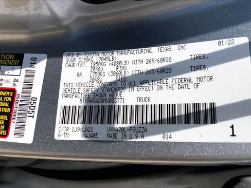 Used 2022 Toyota Tundra Platinum RWD image 32