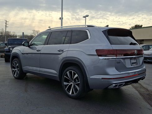 New 2026 Volkswagen Atlas SEL Premium R-Line AWD/4WD image 3