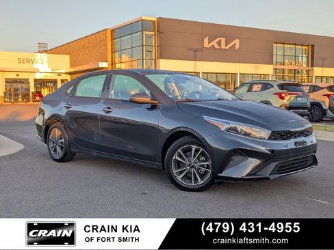 Certified 2023 Kia Forte LXS image 1