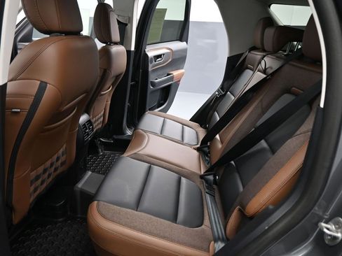 Certified 2025 Ford Bronco Sport Outer Banks w/ Outer Banks Tech Package+ image 24