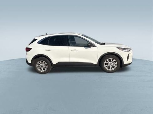 Used 2023 Ford Escape Active image 10