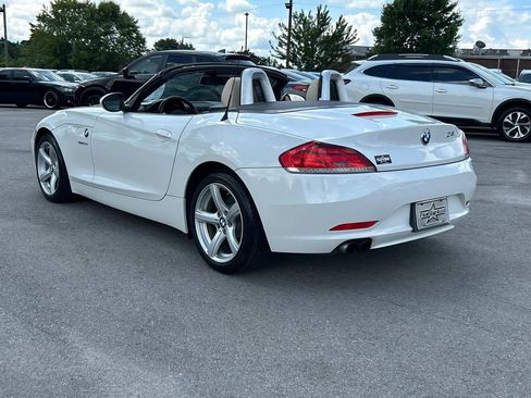Used 2013 BMW Z4 sDrive28i image 5
