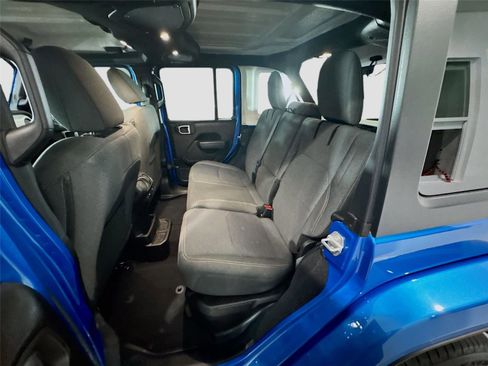 Used 2024 Jeep Wrangler Sport S image 12