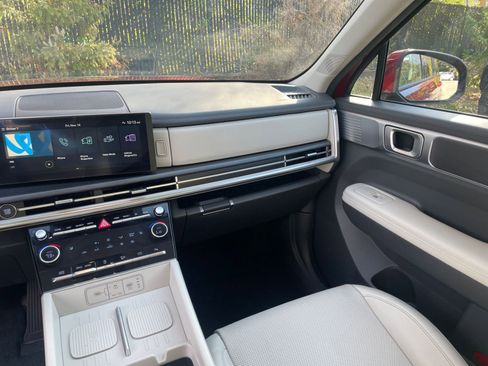 Used 2025 Hyundai Santa Fe SEL image 36