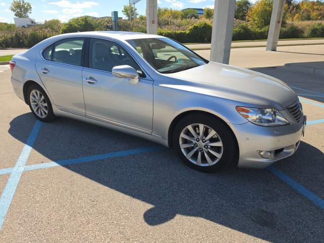 Used 2012 Lexus LS 460 AWD w/ Luxury Value Edition image 2