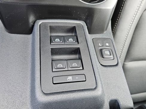 New 2025 Ford Bronco Badlands image 22