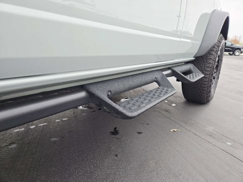 Used 2023 Ford Bronco Badlands w/ Sasquatch Package image 21