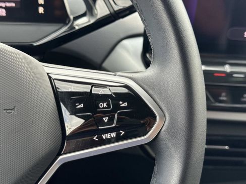Certified 2023 Volkswagen ID.4 Pro RWD image 18