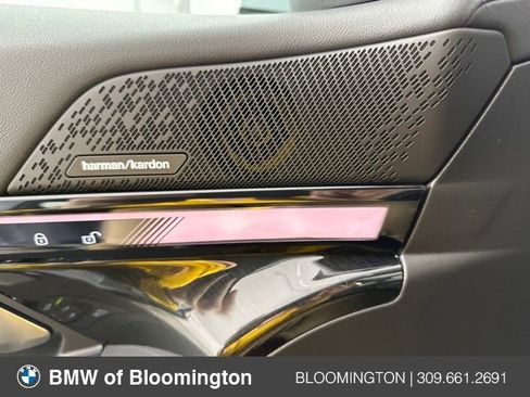 Used 2024 BMW i5 eDrive40i w/ M Sport Package image 14