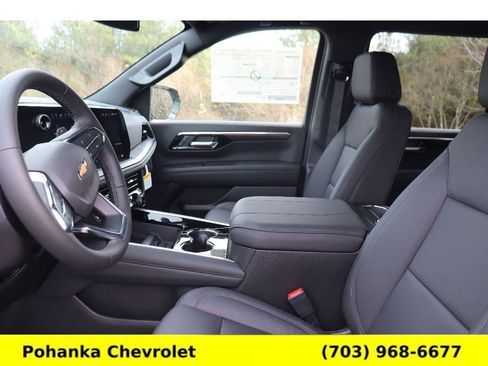 New 2026 Chevrolet Suburban LT w/ Comfort Package image 23