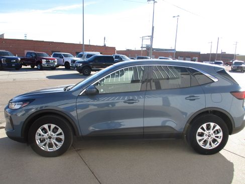 Used 2023 Ford Escape Active w/ Tech Pack #2 image 4