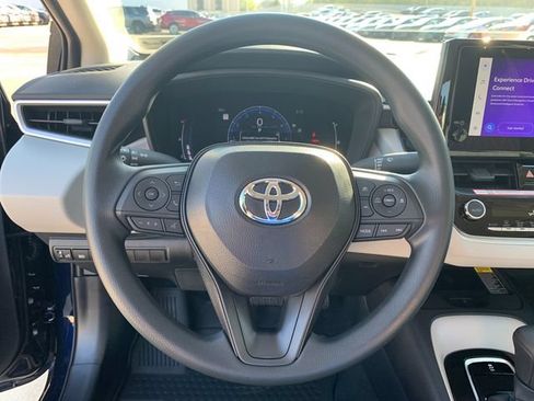 Used 2026 Toyota Corolla LE w/ LE Premium Package FWD image 26